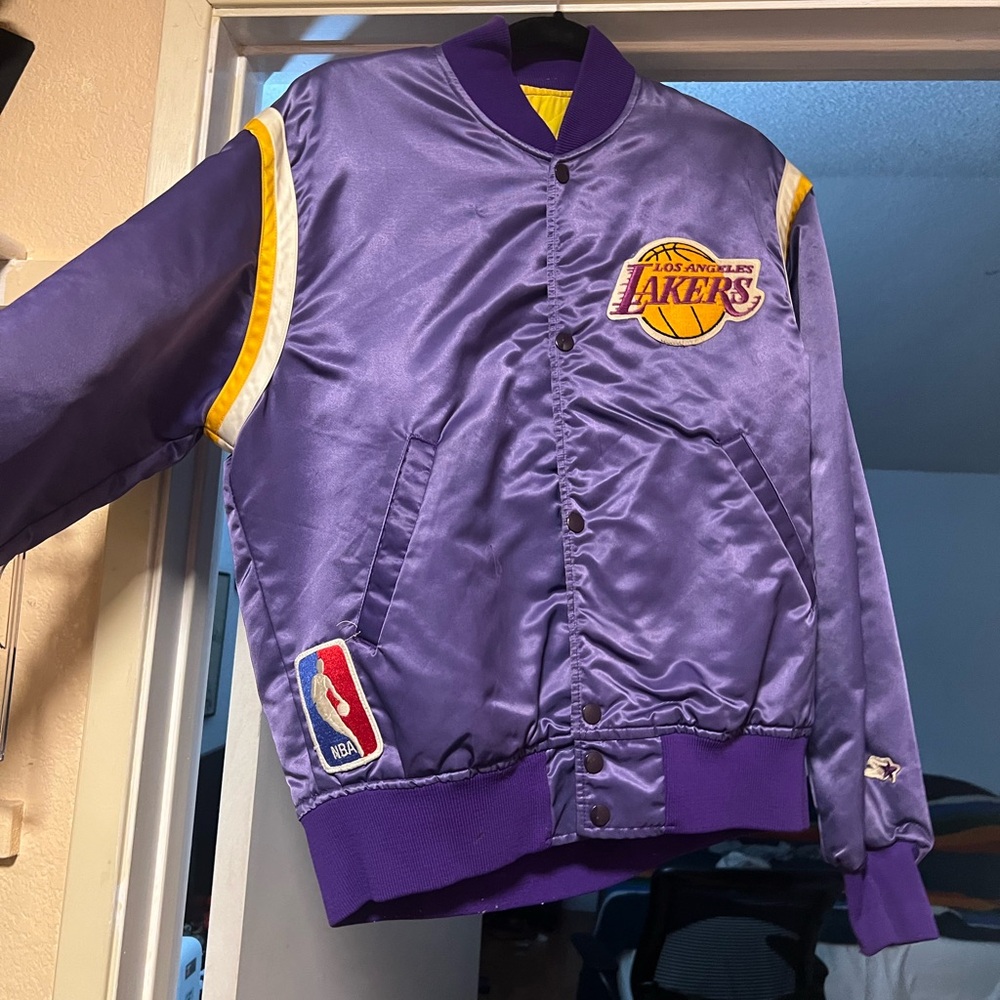 Lakers Vintage Starter Jacket size Medium